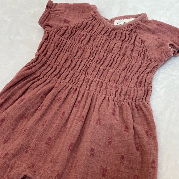 City Mouse Muslin Romper - Picture 3 of 4